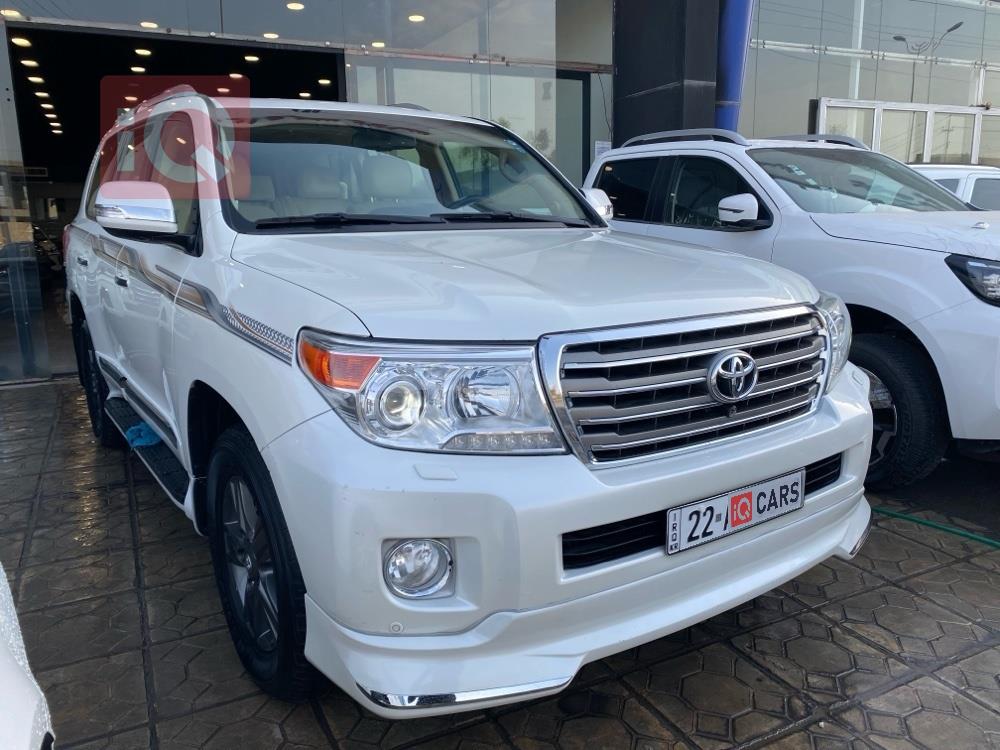 تويوتا لاندكروزر